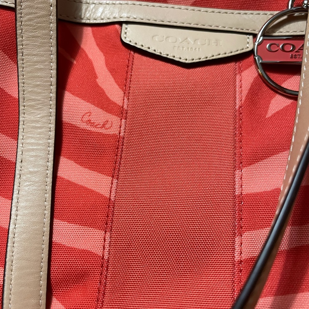 Coach handbag - Picture 4 of 9